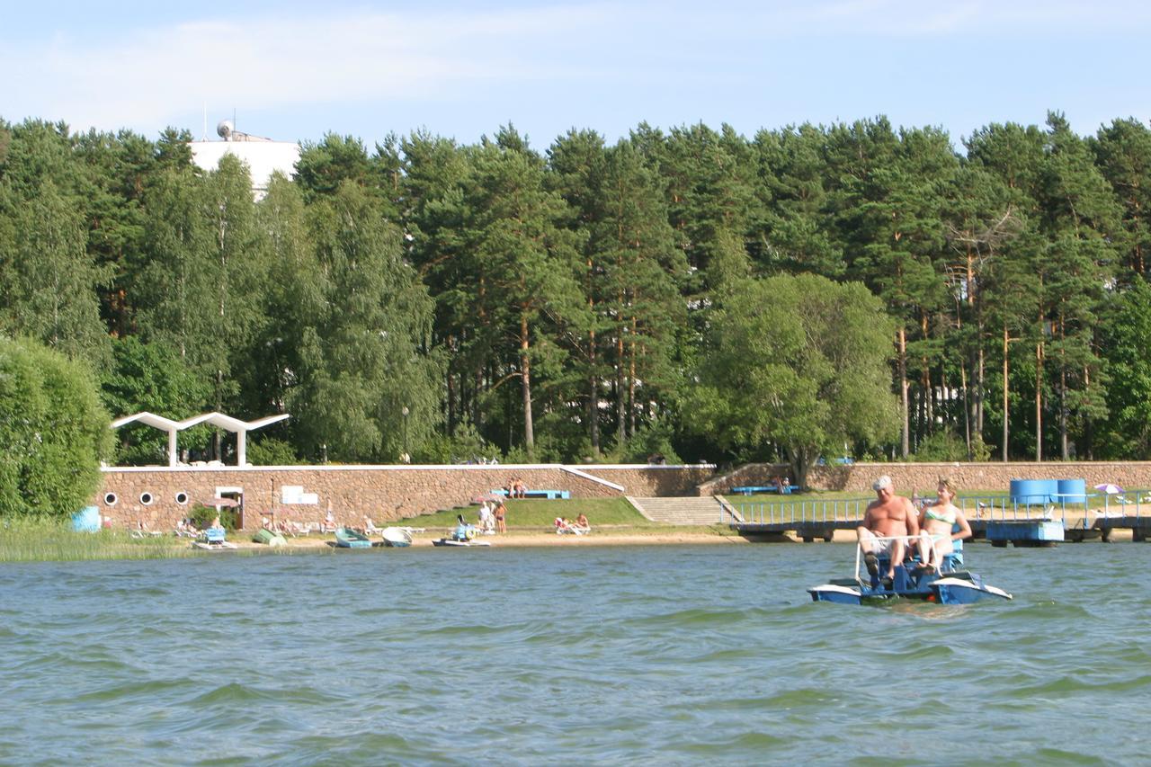Sanatorii Sosny At Naroch Lake Gatovichi Exterior photo
